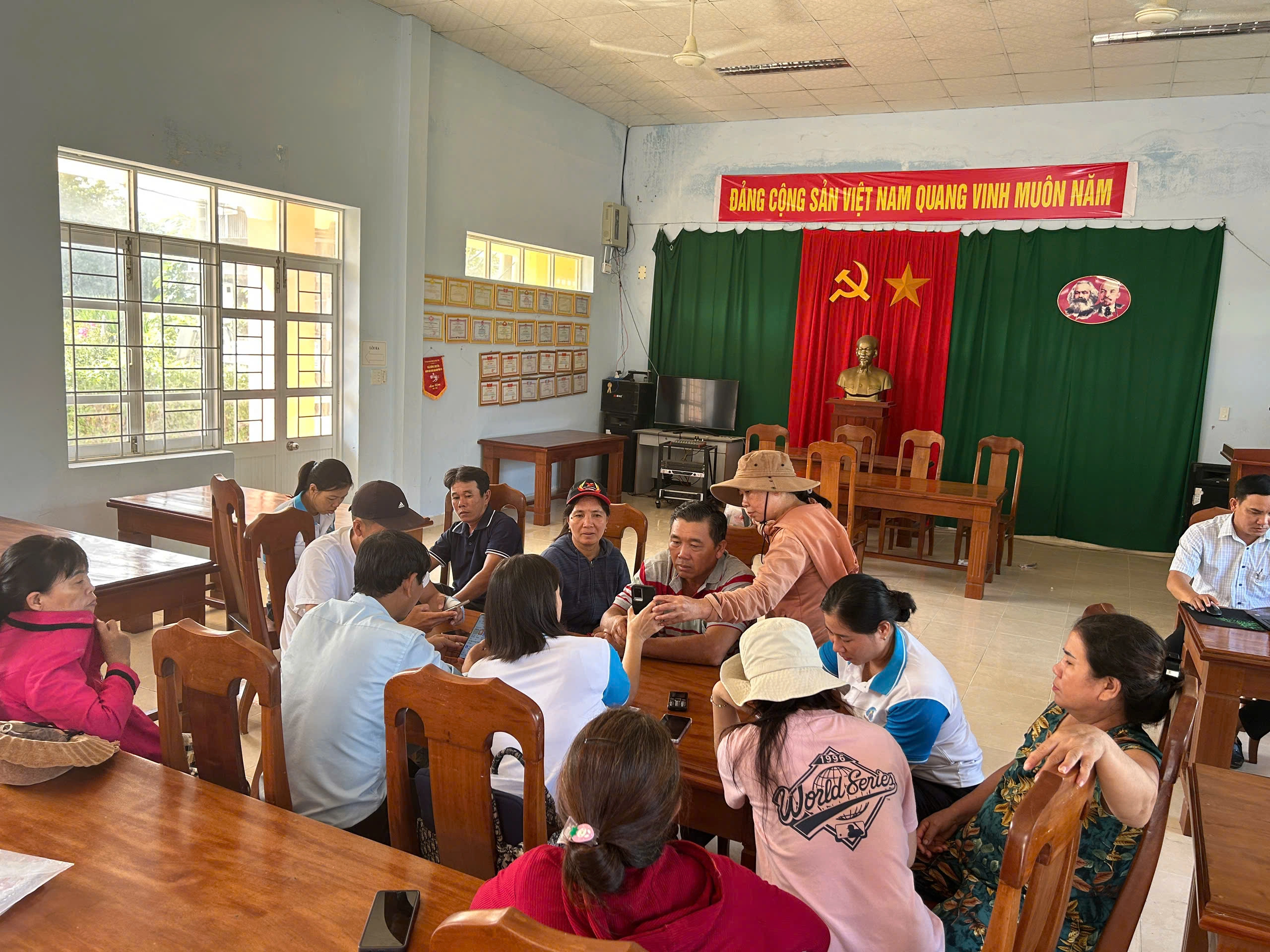 Xã Hòa Xuân hưởng ứng Ngày Chuyển đổi số quốc gia và Ngày Chuyển đổi số tỉnh Đắk Lắk năm 2025 2