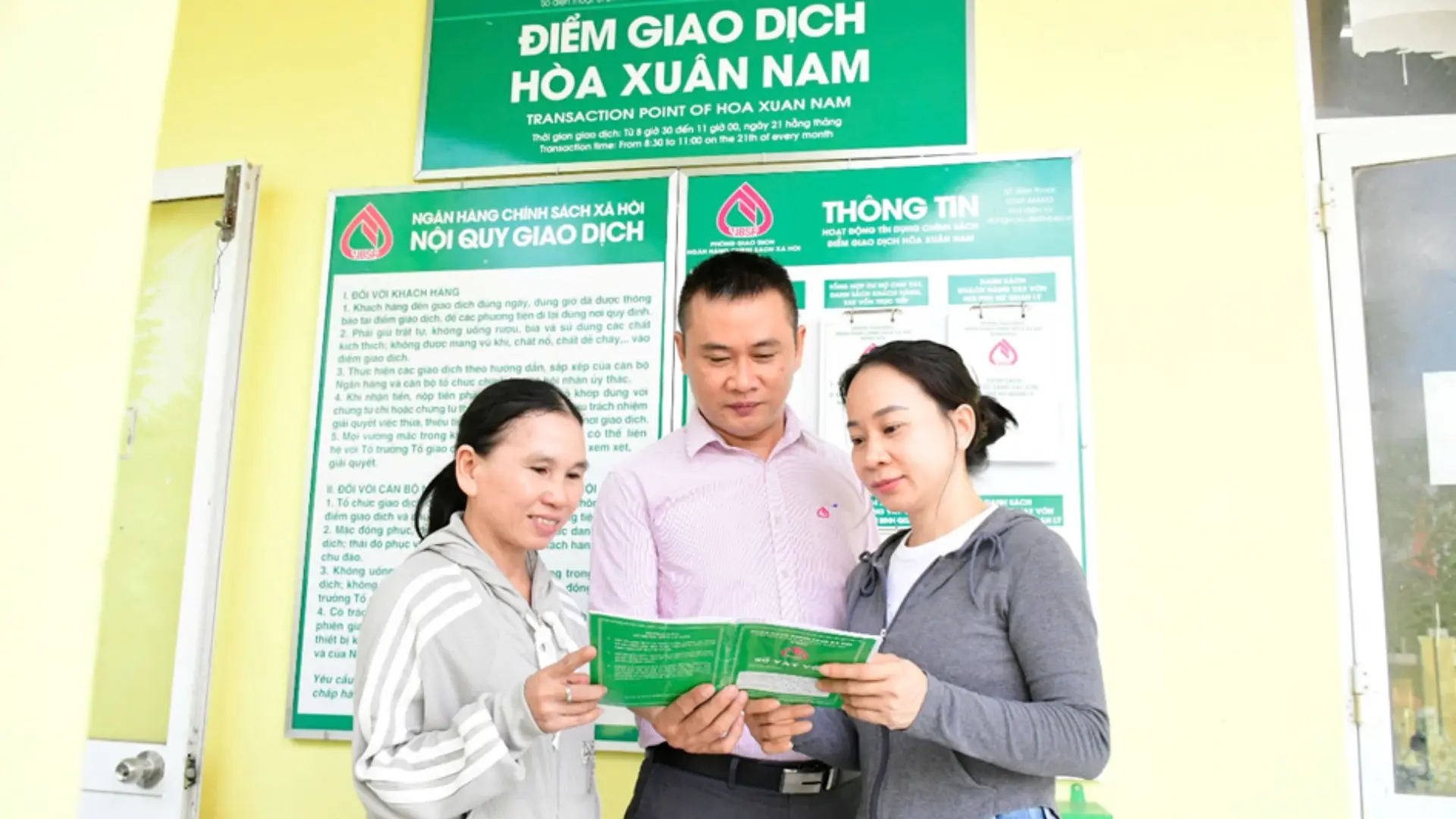 Xã Hòa Xuân khách hàng đầu tiên đã tiếp cận nguồn vốn cho vay Chương trình tín dụng ưu đãi cho vay ngành học STEM 2