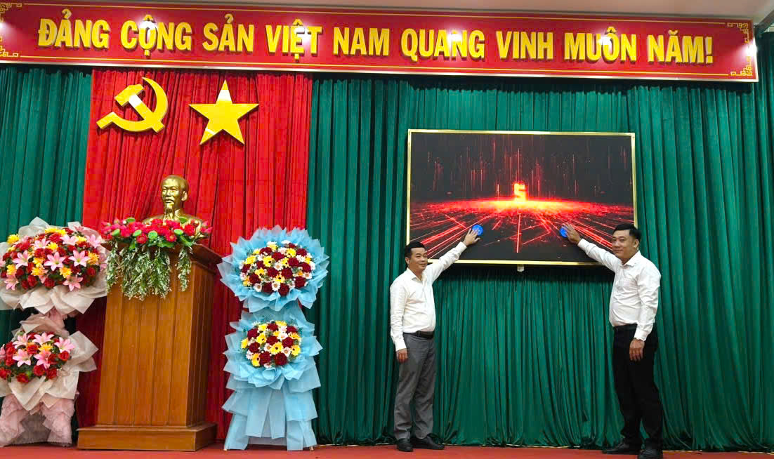Đồng chí Trần Kim Trọng – Phó Chủ tịch UBND xã Hòa Xuân phát biểu khai mạc 3