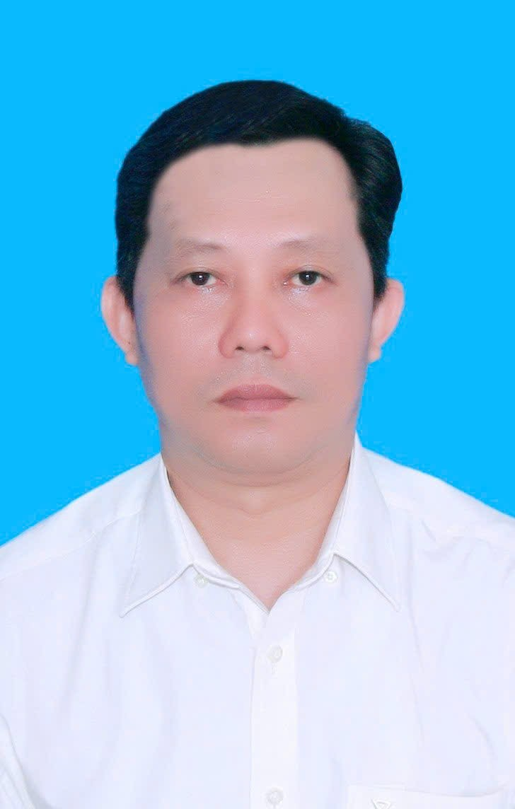 Đại biểu ĐOÀN PHÚ HỮU